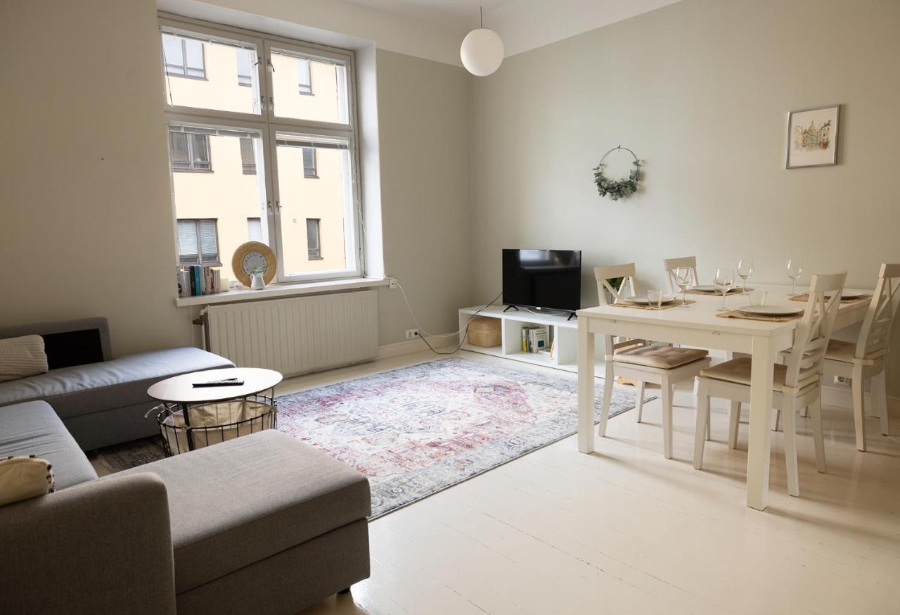2Ndhomes Bright & Modern 1Br Home In Ullanlinna Ελσίνκι Εξωτερικό φωτογραφία